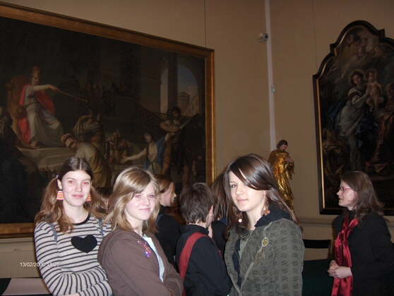 Klikni za naslednjo fotografijo